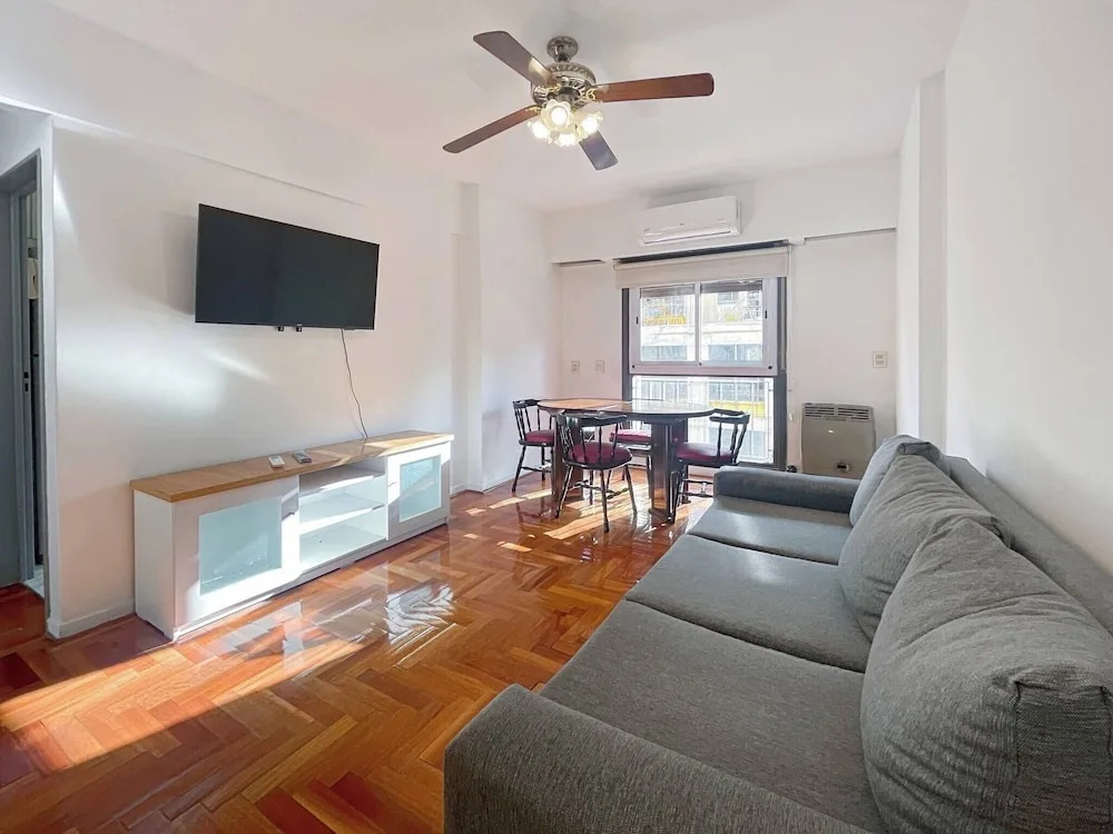 Spacious and Cozy Apartment in the Heart of Palermo