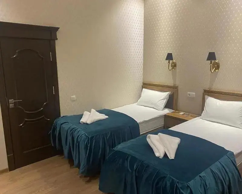 Anor Guest House (Анор)