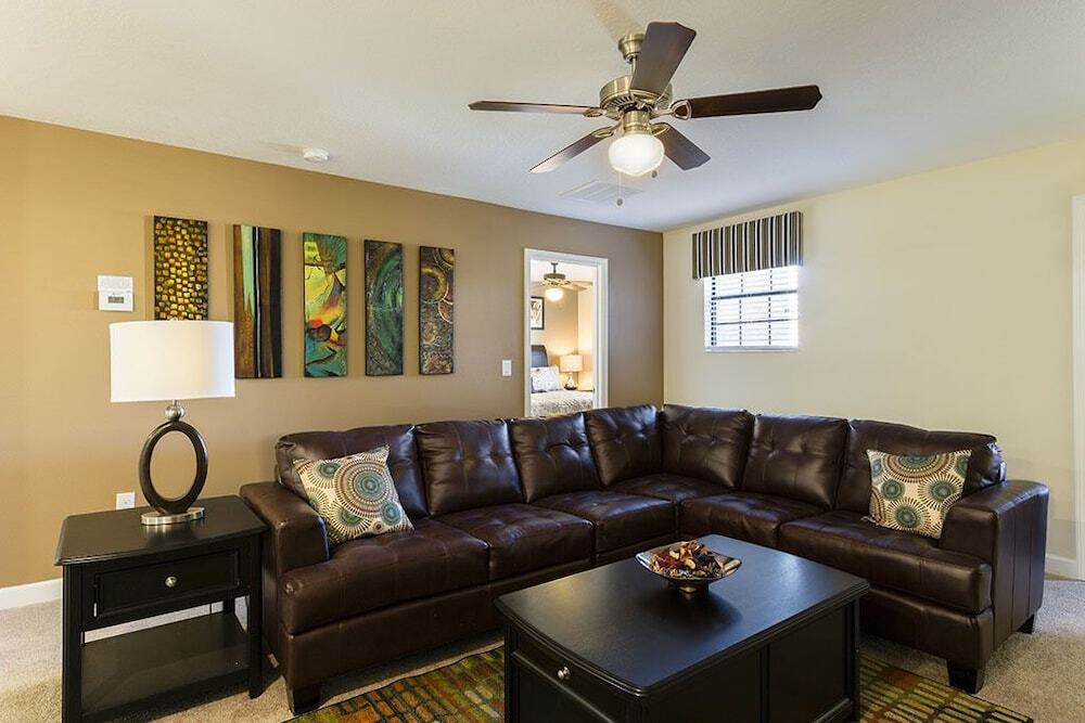 Champions Gate's Retreat Resort - 8 Bedroom Private Pool Home, 7 Seat Home Theatre - Jhh 45966