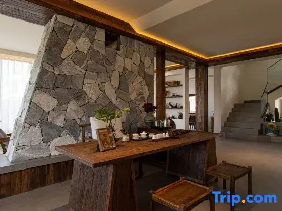 Lijiang In the Painting | Seasonal Flower Garden and Snow Mountain Scenic Resort Homestay