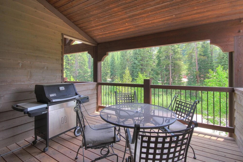 Short Walk to Ski Lift & Private Hot tub - 39C by RedAwning