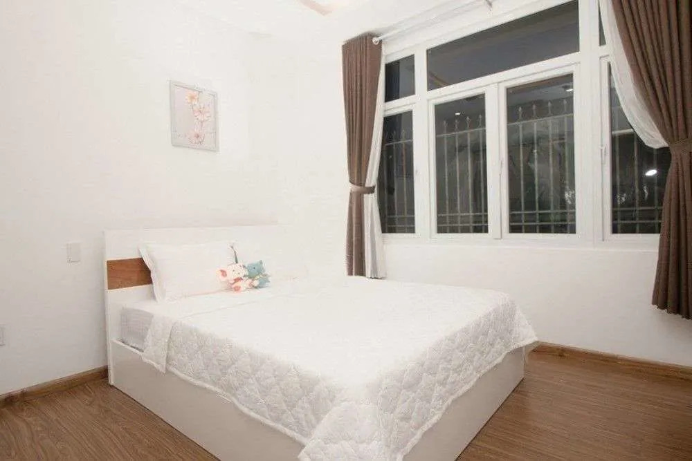 Smiley Apartment 7