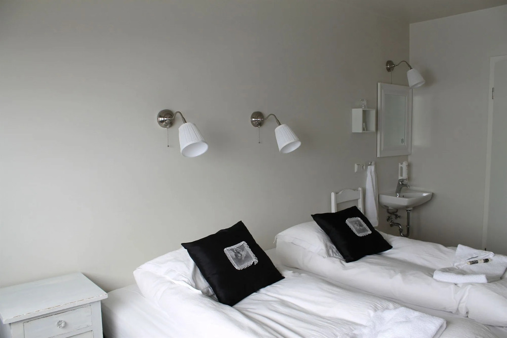 Skjaldarvik Guest House
