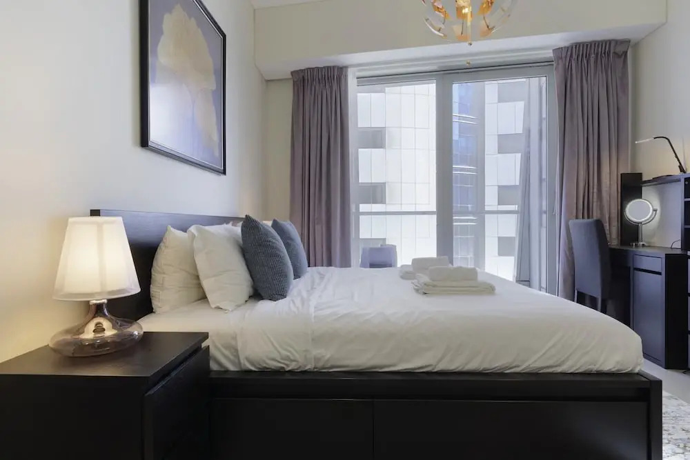 Charming & Spacious Apt in Dubai Marina - Fits 5