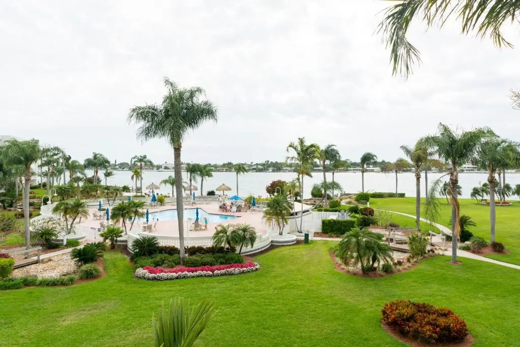 Bahia Vista 11-337, 2 Bedrooms, Views, Heated Pool, Sleeps 6