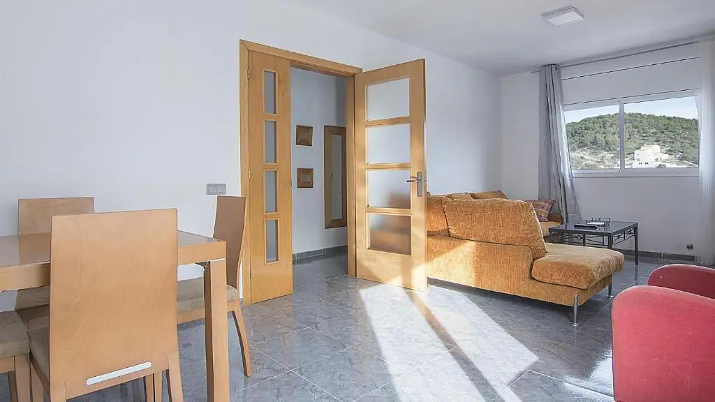 R83 Villa Rosales