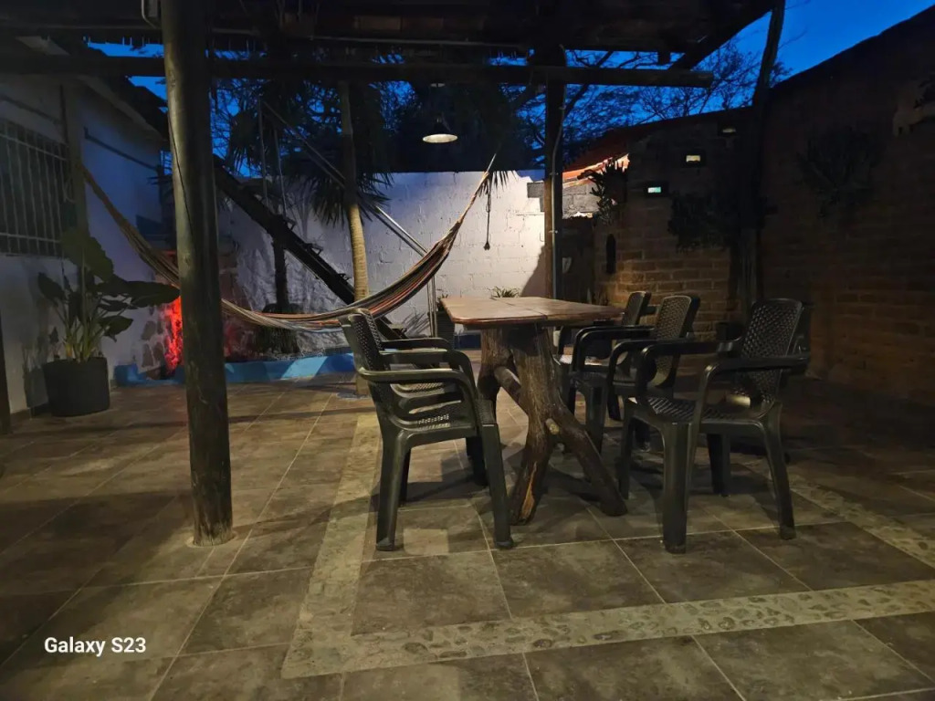 Hugo`s Place