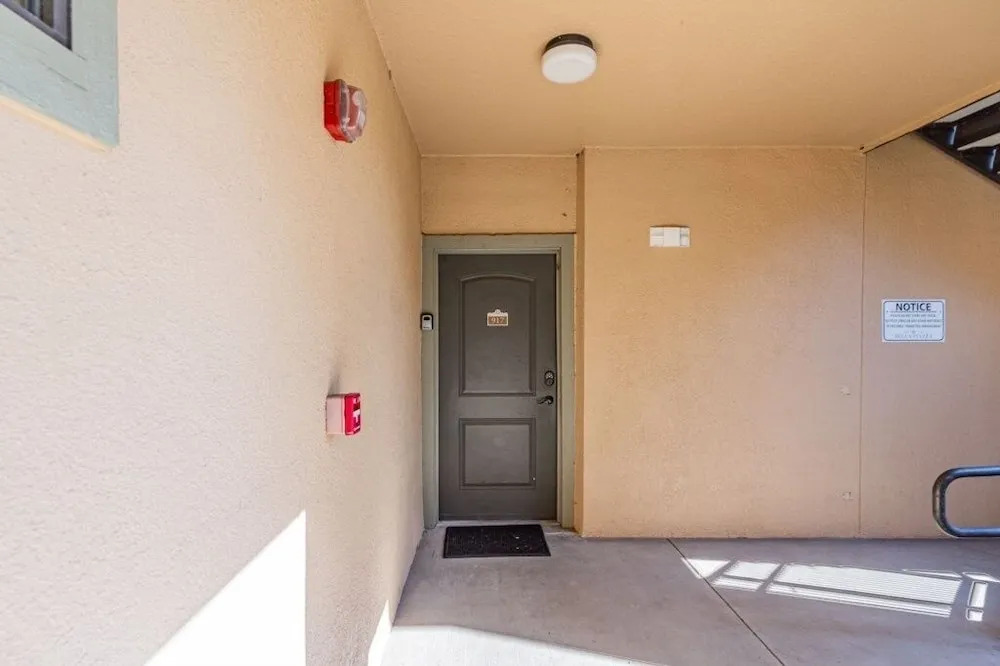 Fl Special!! Beautiful Bella Piazza 3 Bedroom Condo by RedAwning