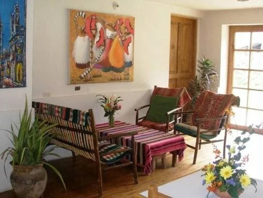 Apu Lodge