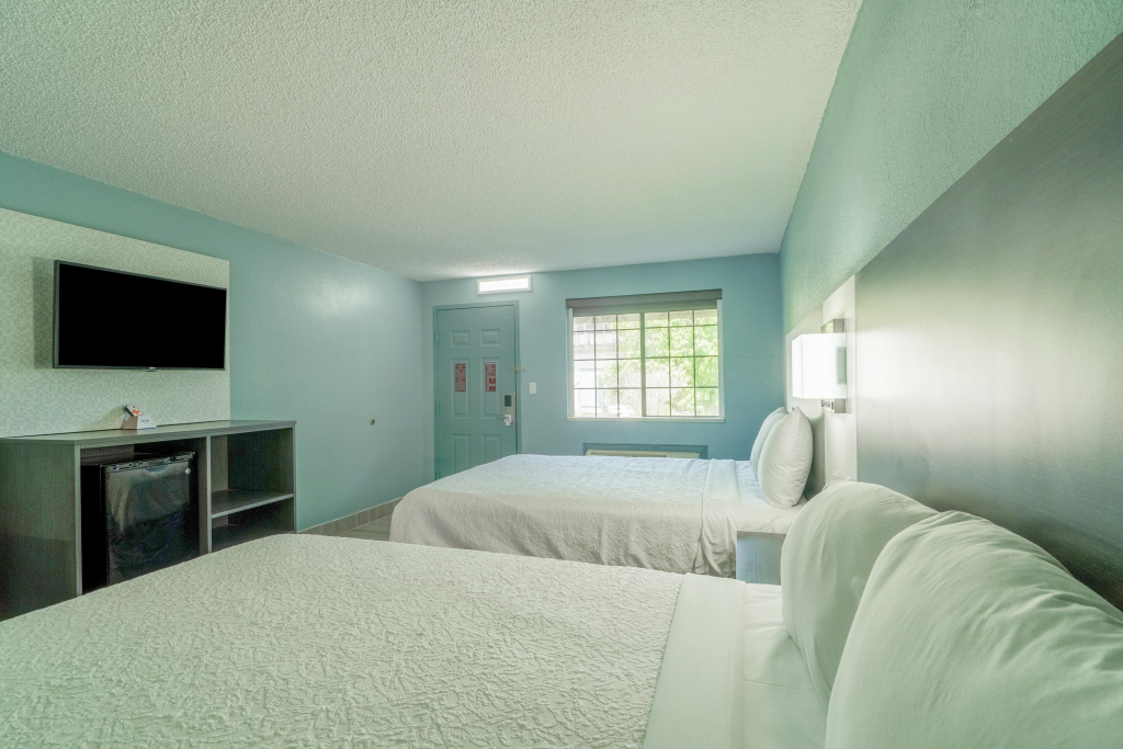 Lone Star Inn & Suites by OYO Harlingen TX