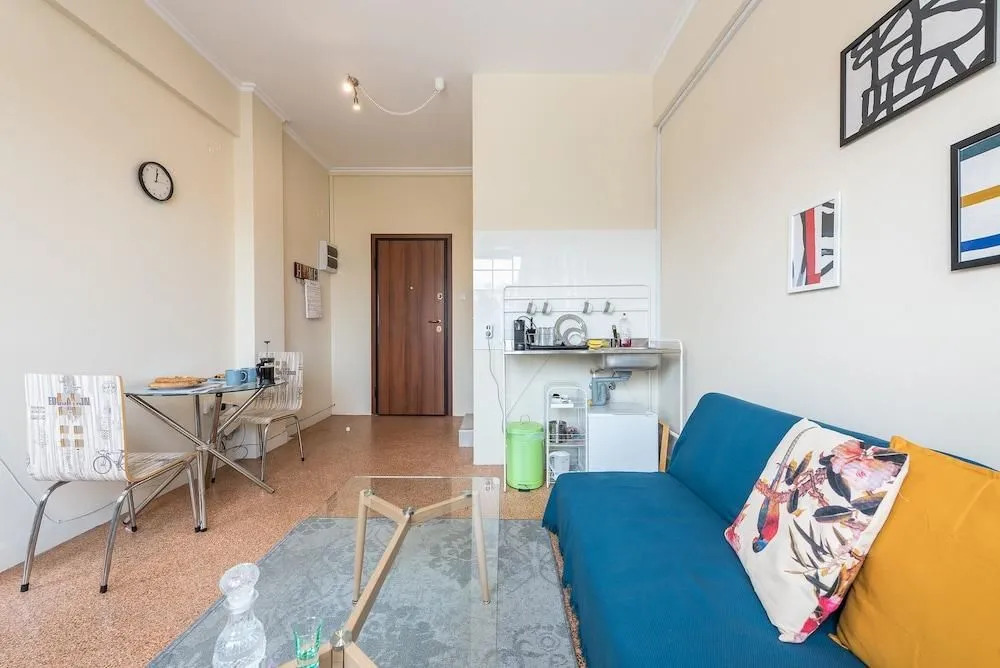 Explore the Art Side of Omonia