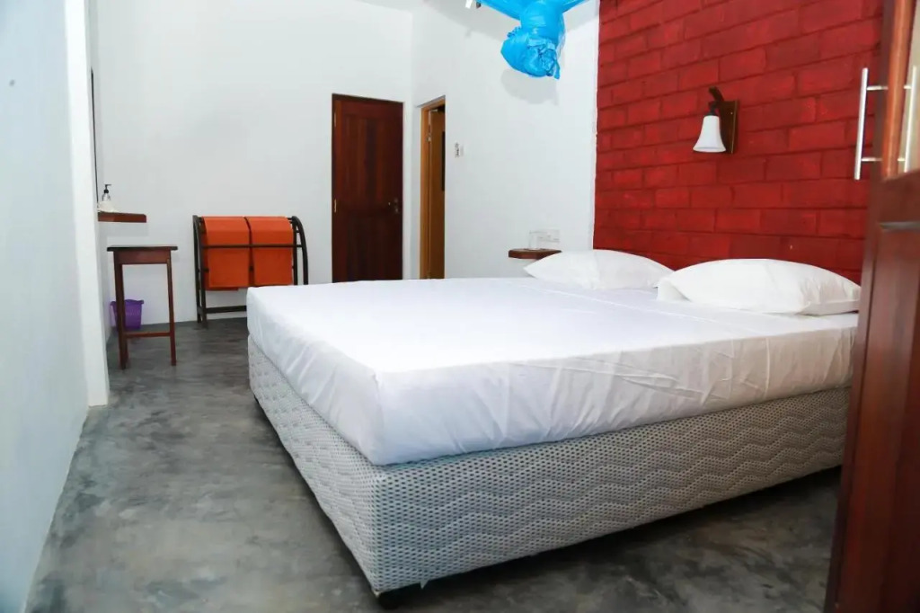 Four season Guest house