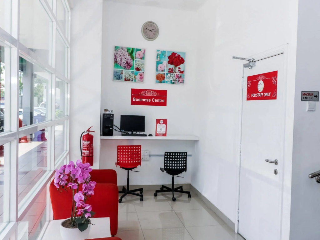 Easyrest Hotel