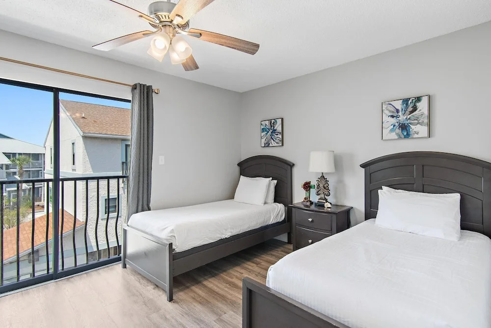 Costa Vista Townhouse #8