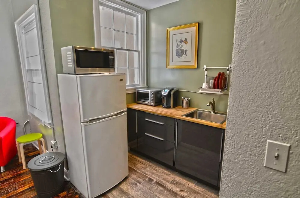 1347 Northwest Apartment #1053 - 1 Br Apts