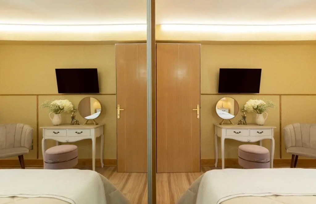 Vouliagmenis Elegance by Acropolis Suites