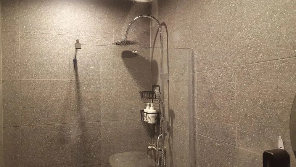 Haus Sathorn 11 Residence