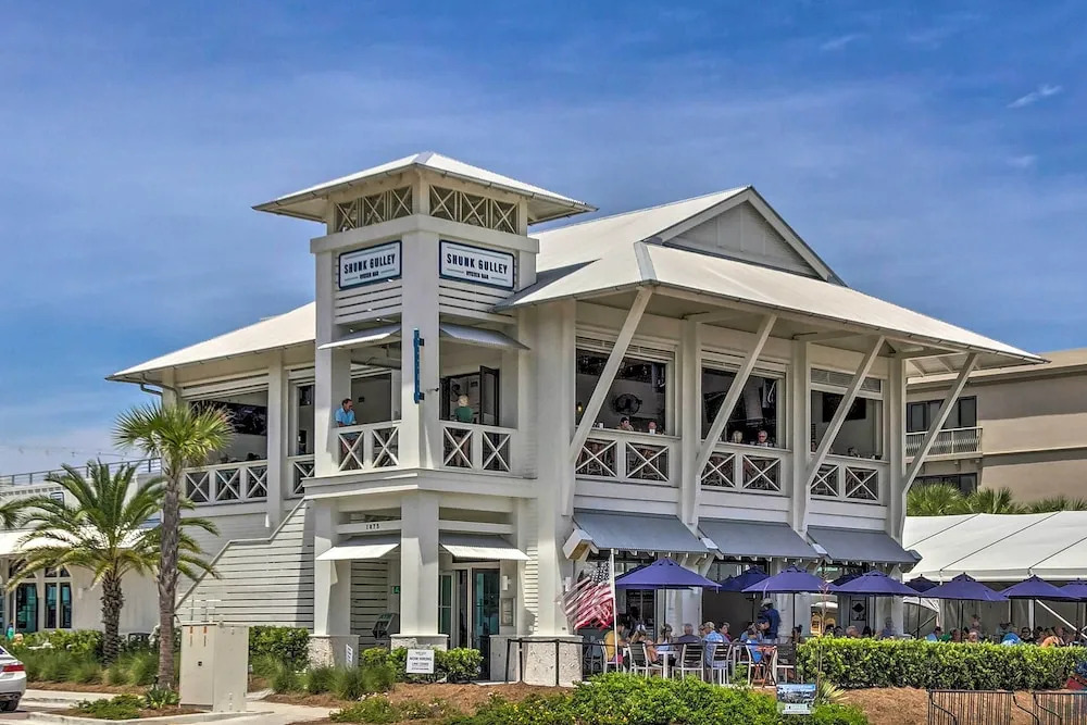 Santa Rosa Beach Haven w/ Rooftop + Pool Access