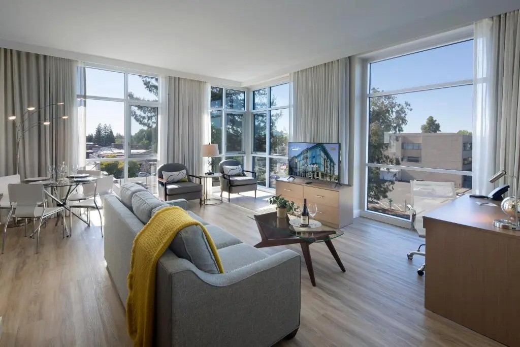 Art House Hotel