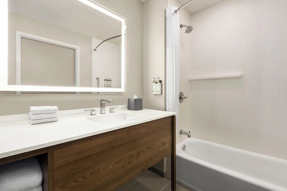 Holiday Inn Express And Suites Sparks Reno East By Ihg