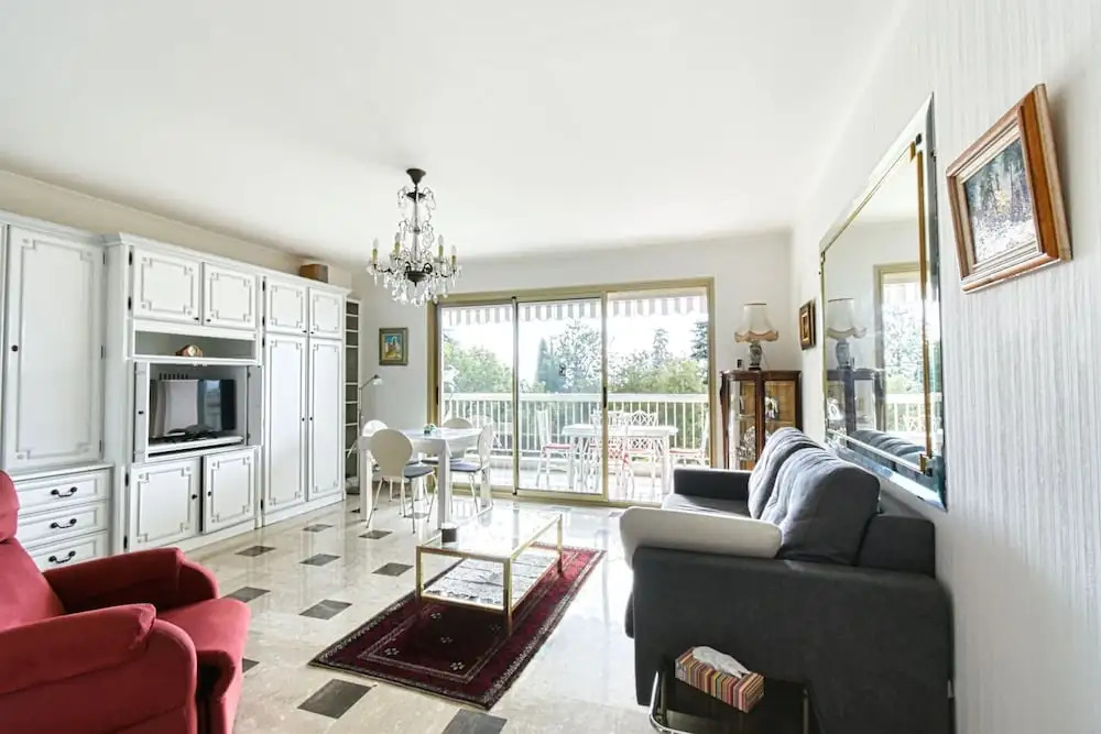 2-bdr Apartment Near Plages du Midi