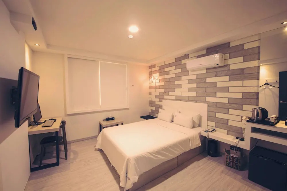 CK Hotel