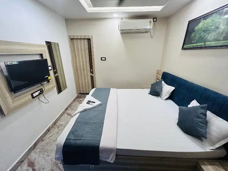 Hotel Dwarka Palace