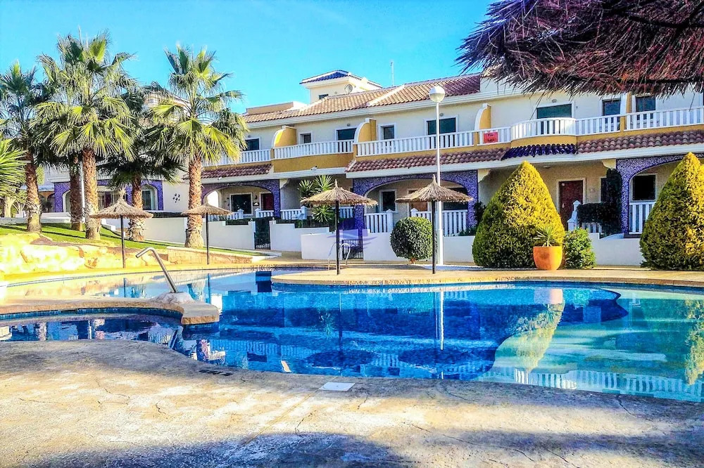 Gorgeous apartment in Albamar