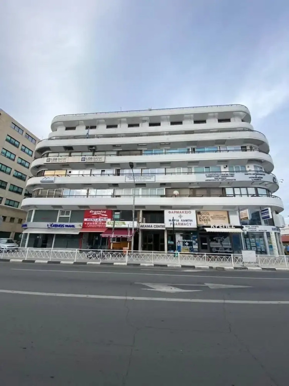 Berries 1-BR Apt in Larnaca