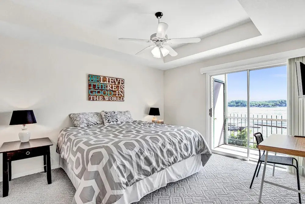 Breathtaking Views - Two Pools - Enclosed Balcony