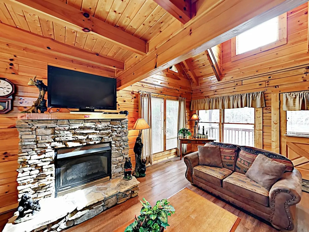 Eastern Sky Mountain Retreat - 2 Br Home