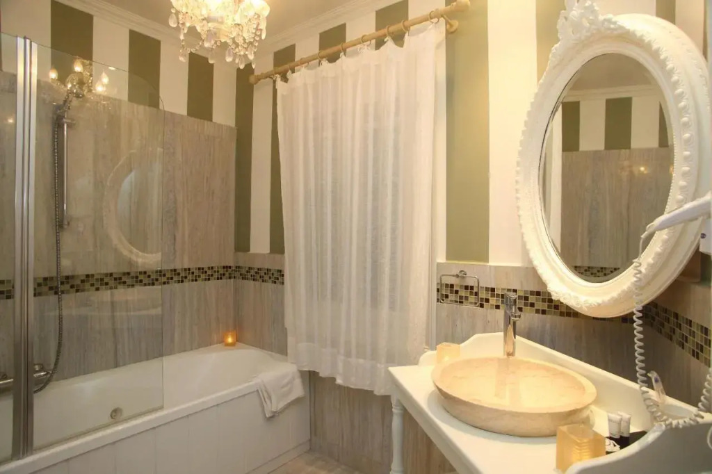 The Aigli 1800 Boutique Hotel