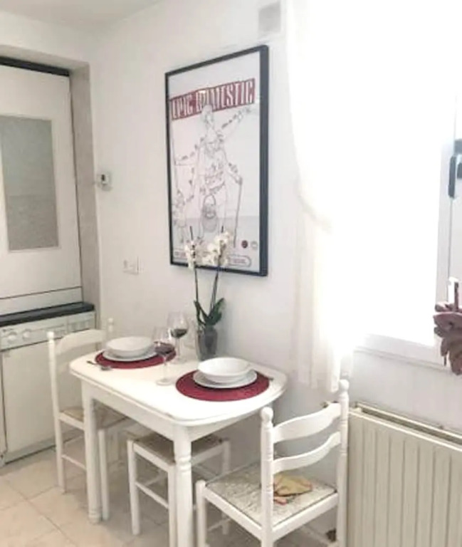 Studio in Burgos, With Wifi