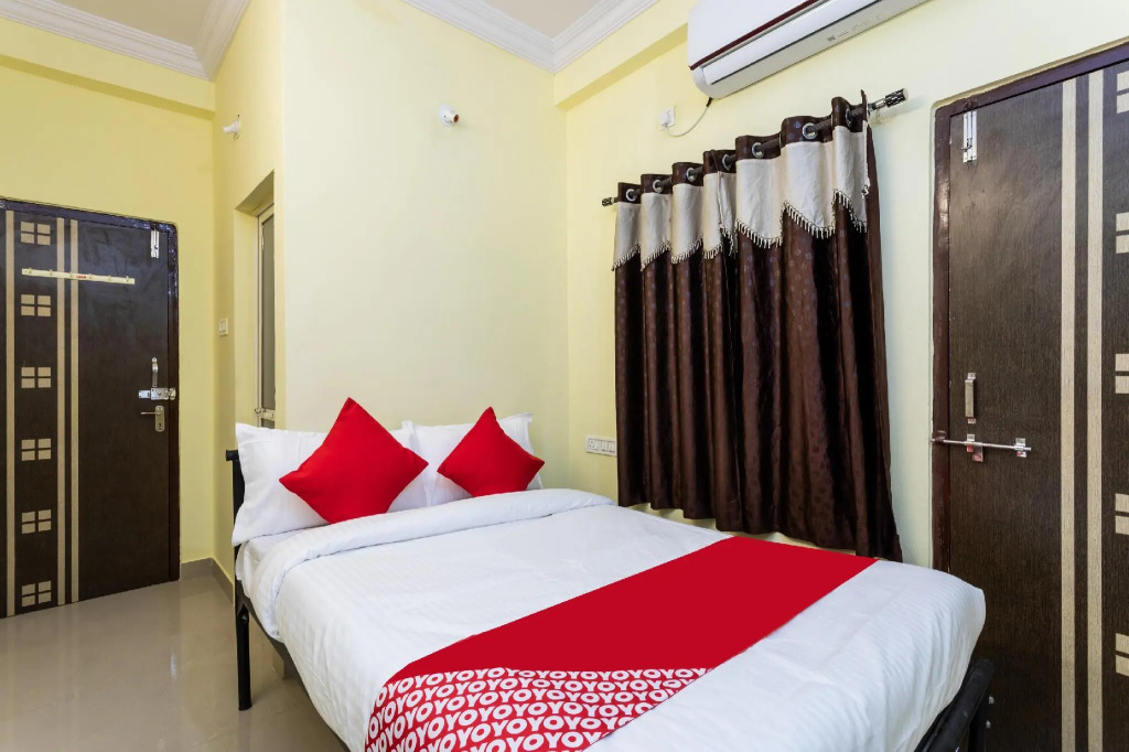 OYO 29831 Hotel Harihar