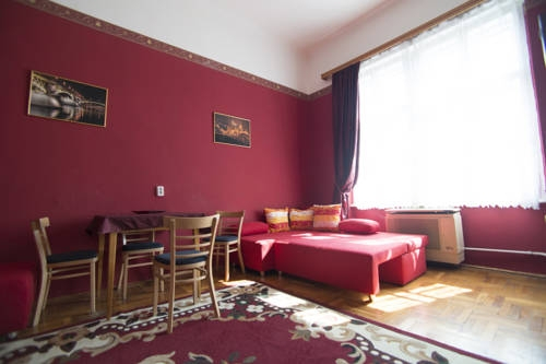 Corvin Suite