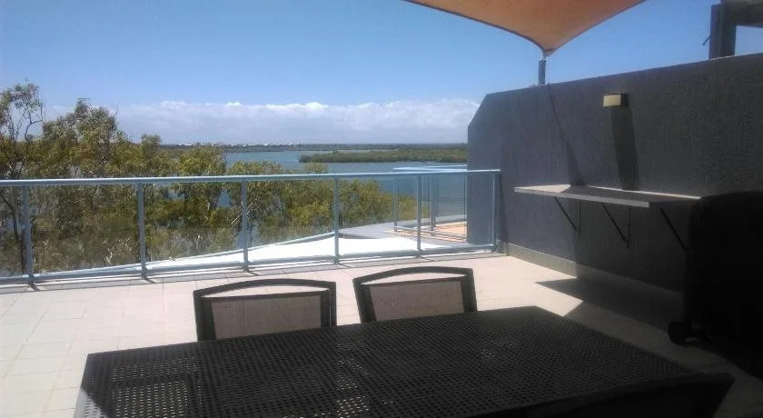 Crystal Waters Picnic Point