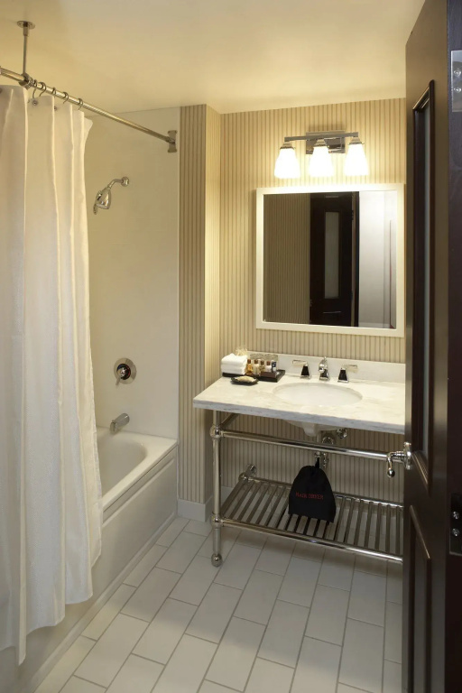 Sheraton Erie Bayfront Hotel