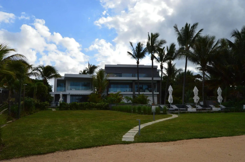 Rive Bleue Luxury Apartments
