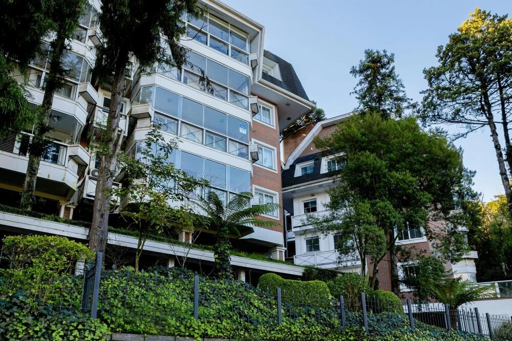 Apartamento Amplo e Muito bem Decorado na rua da Aldeia do Papai Noel