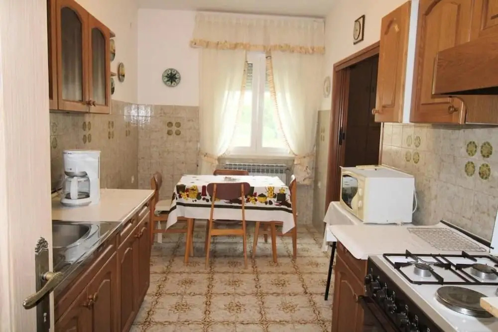 Barbara's 3 Bedroom Apartment
