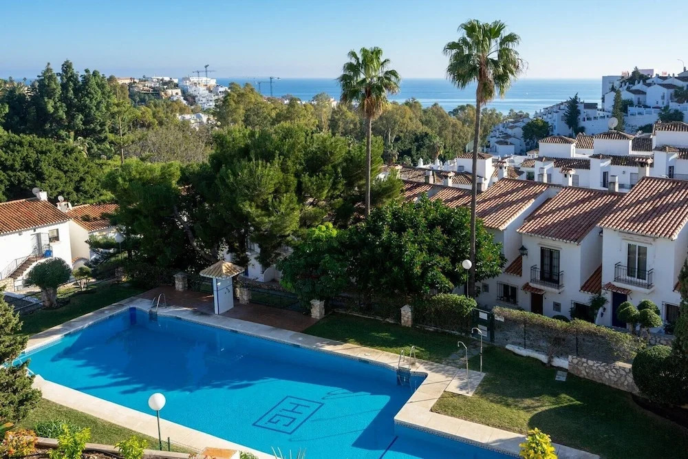 Townhouse with sea view in Torrequebrada