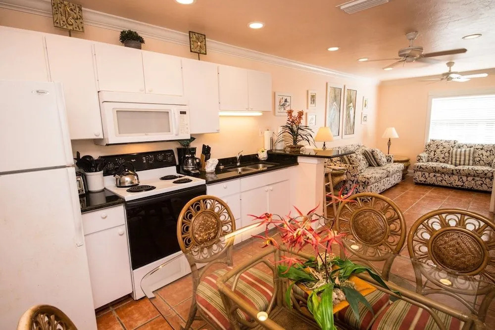 Tropic Isle At Anna Maria Island Inn