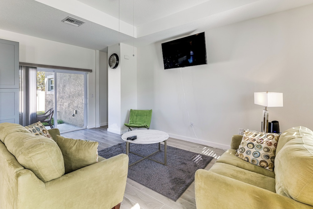 Unwind in Kissimmee! Rural Retreat for Families
