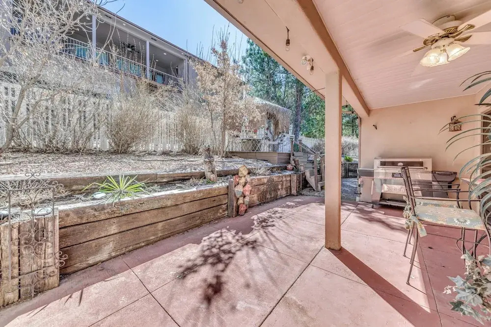 Charming Home w/ Patios, Near Ruidoso Downs Casino