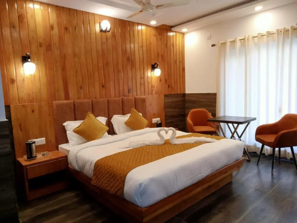 The Aesthetic Hotel & Restaurant