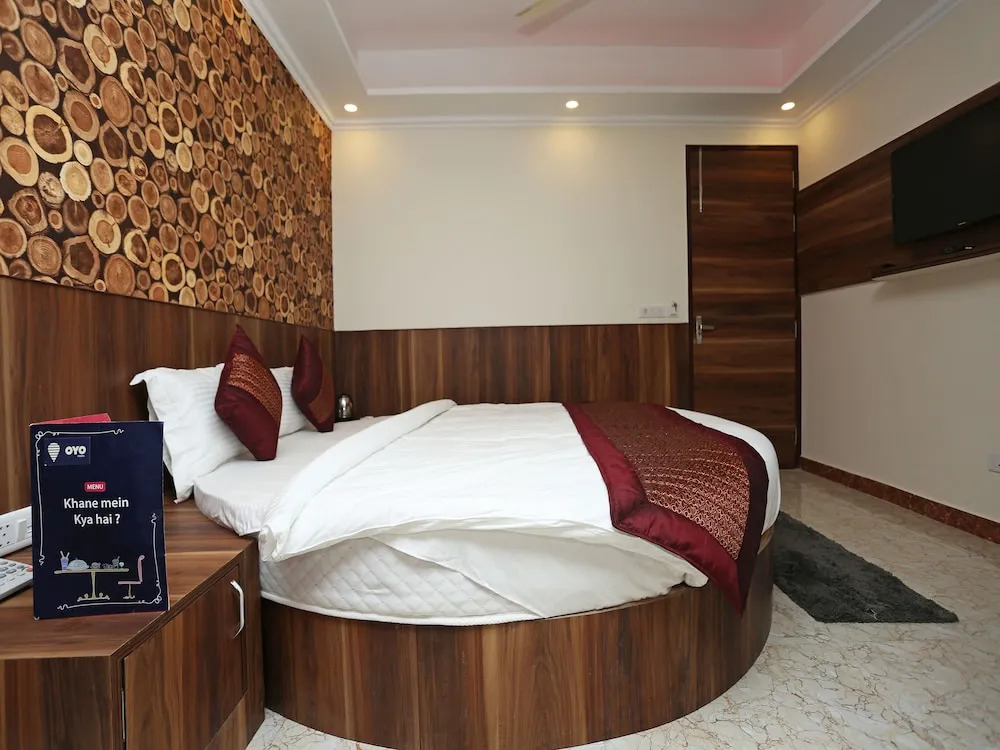 FabHotel Aerostay Inn