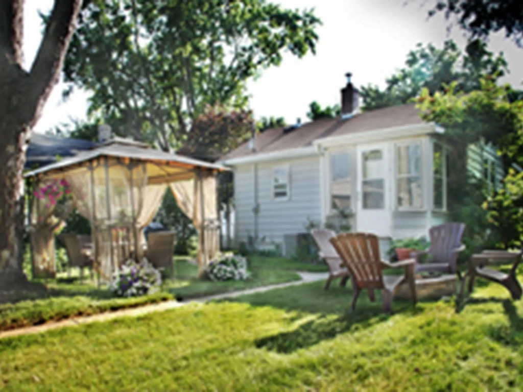Minnehaha Falls Home by Minnehaha Lofts