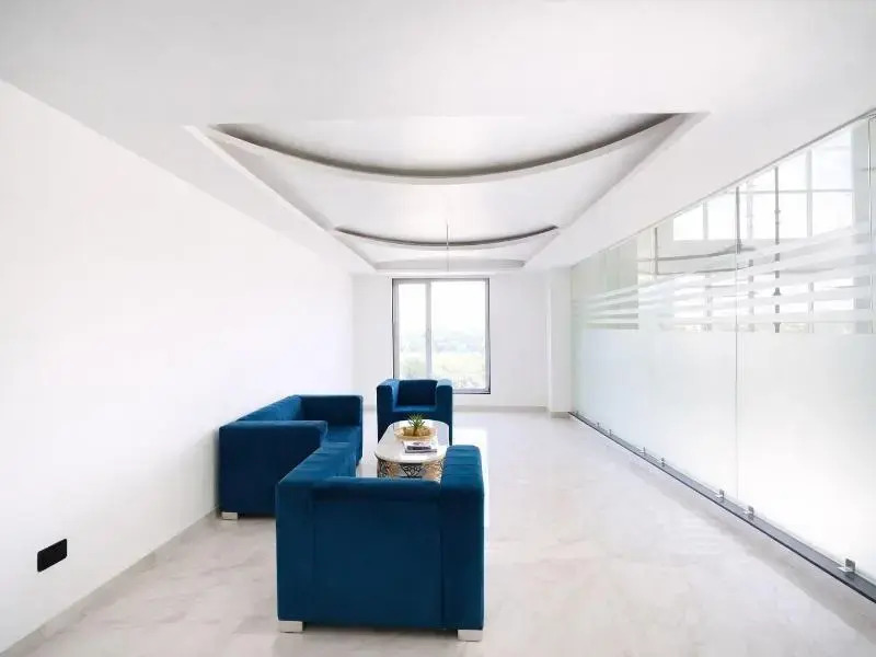 Hotel Holiday Grand Near Expo Mart