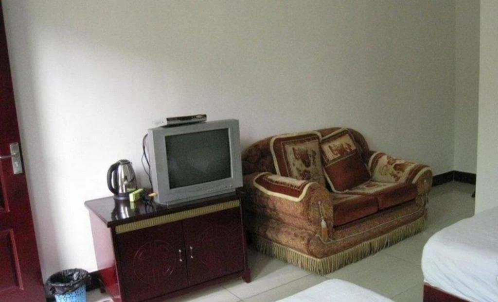 Emeishan Longshan Inn