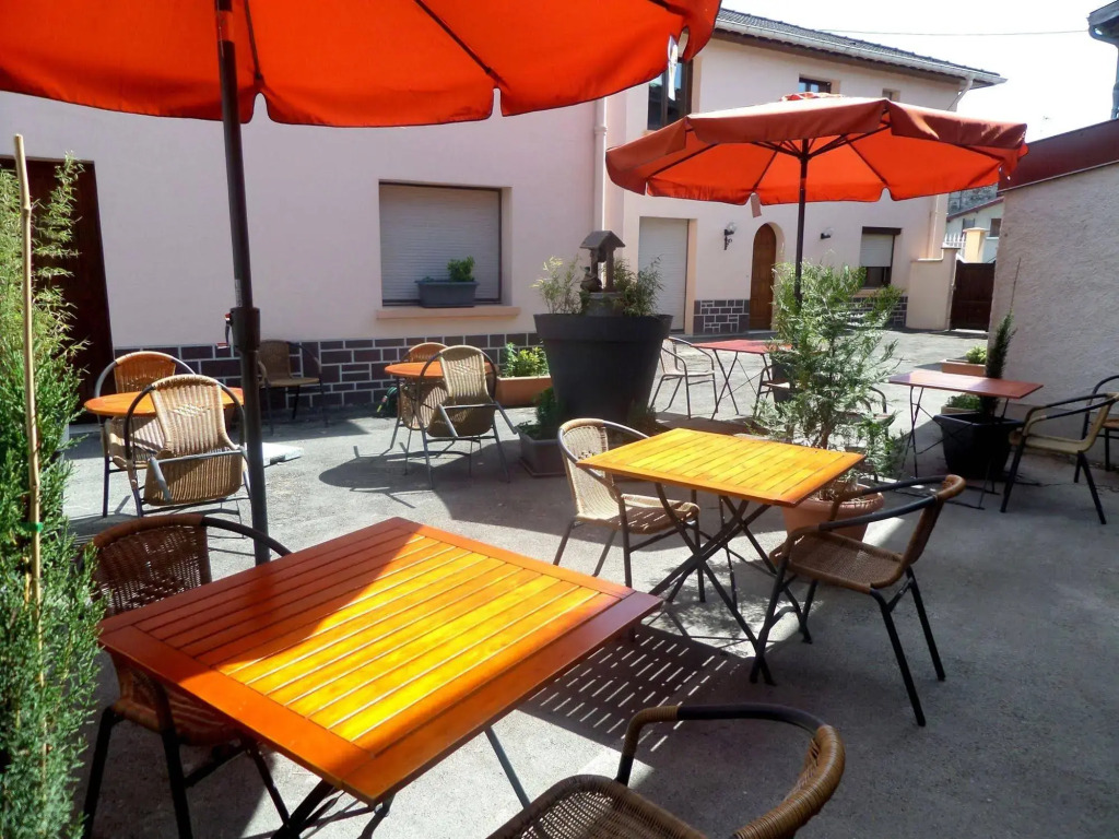 LOGIS Hotel Restaurant Auberge Du Cheval Blanc